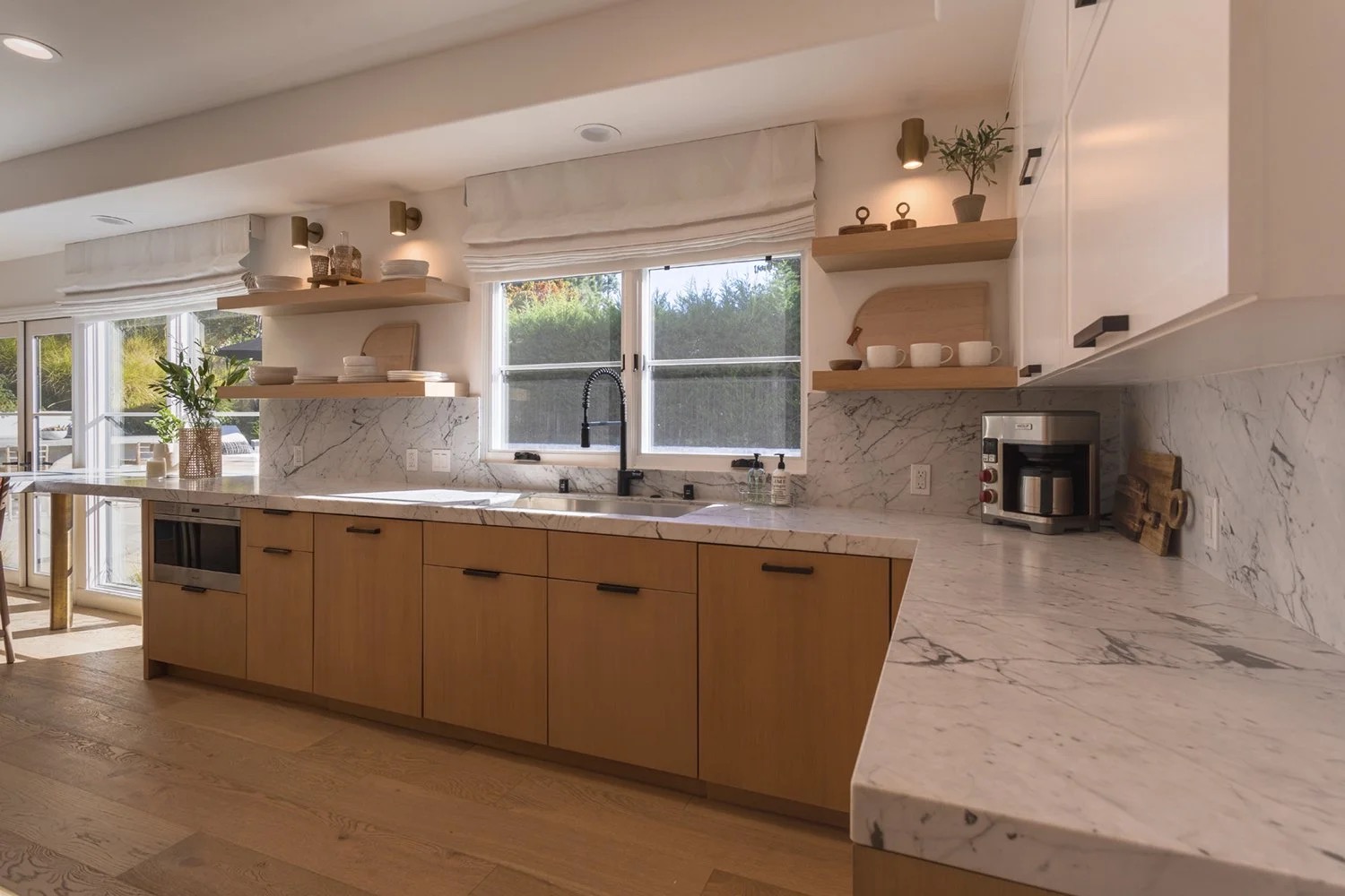 Canyon House, kitchen sink and counters in the project by KADI Design