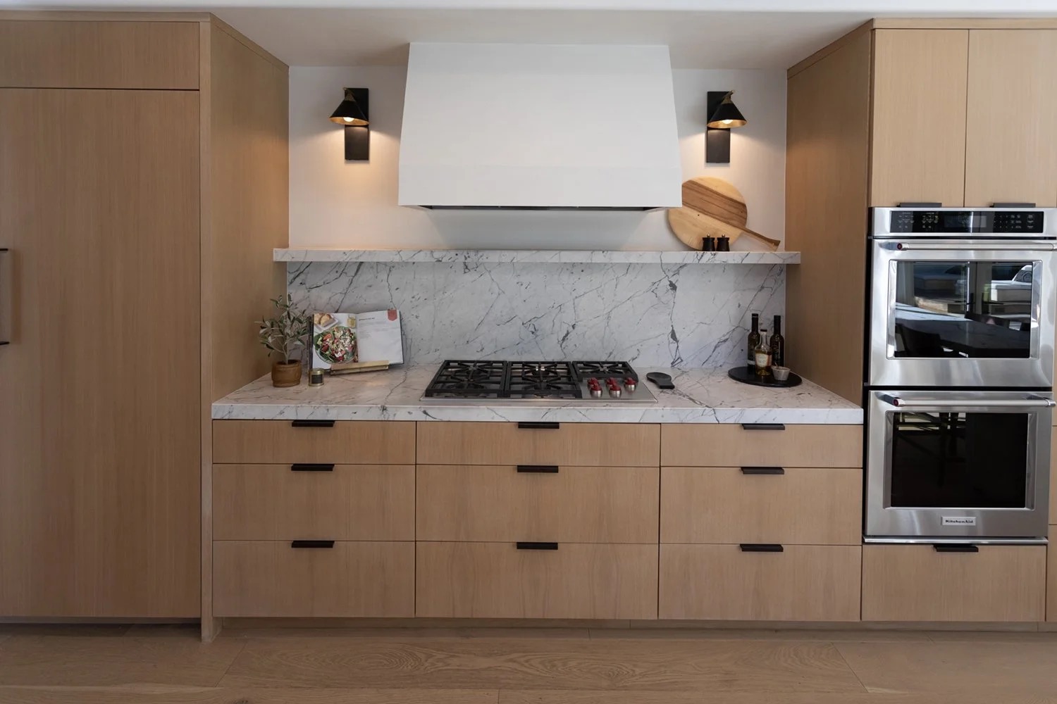 Canyon House, range, hood and ovens in the project by KADI Design